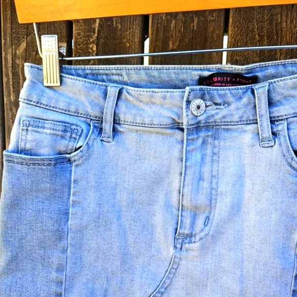 Celebrity Pink Denim Mini Skirt Womens Size 5/27 - Picture 8 of 16